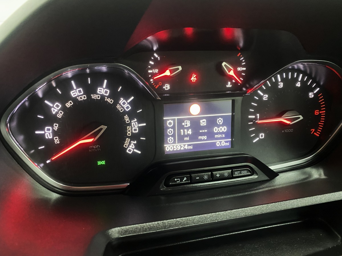 Peugeot Rifter LWB 1.5HDi Allure Wheelchair Accessible Vehicle (WAV) 2021 (21)