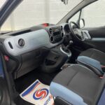 Citroen Berlingo dashboard view front passenger side WA64JEU