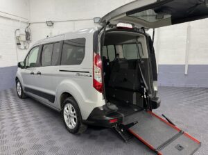 2020 (70) Ford Grand Tourneo Connect 1.5 TDCi Automatic Wheelchair Accessible Vehicle (WAV)