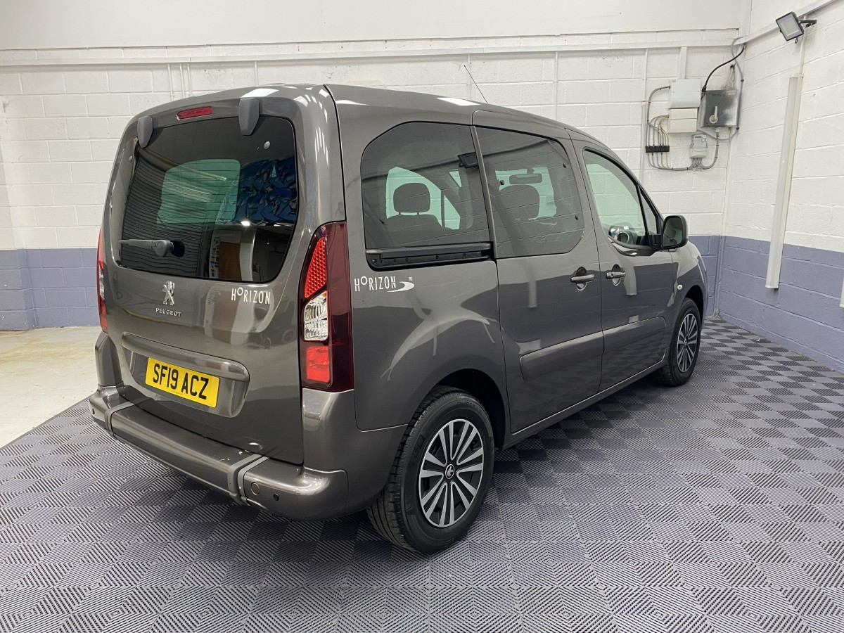 2019 (19) Peugeot Partner Tepee 1.6 BlueHDi Automatic Wheelchair Accessible Vehicle WAV
