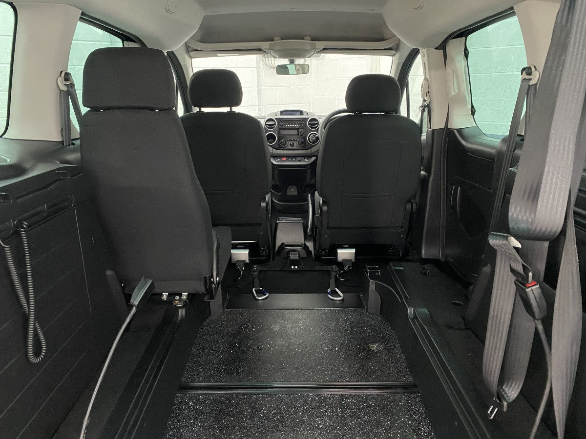2019 (19) Peugeot Partner Tepee 1.6 BlueHDi Automatic Wheelchair Accessible Vehicle WAV