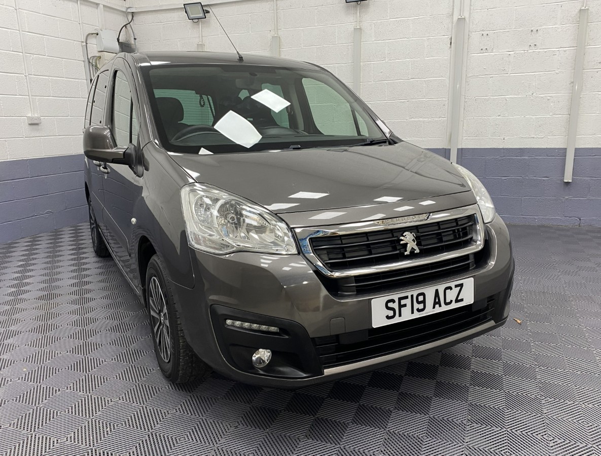 2019 (19) Peugeot Partner Tepee 1.6 BlueHDi Automatic Wheelchair Accessible Vehicle WAV