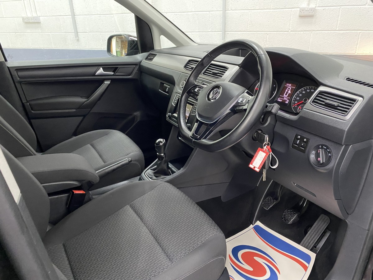 Volkswagen Caddy Maxi steering wheel and drivers side dashboard NK70ASO