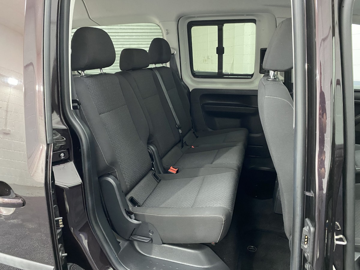 2020 (70) Volkswagen Caddy Maxi 2.0 TDI Manual Wheelchair Accessible Vehicle (WAV)