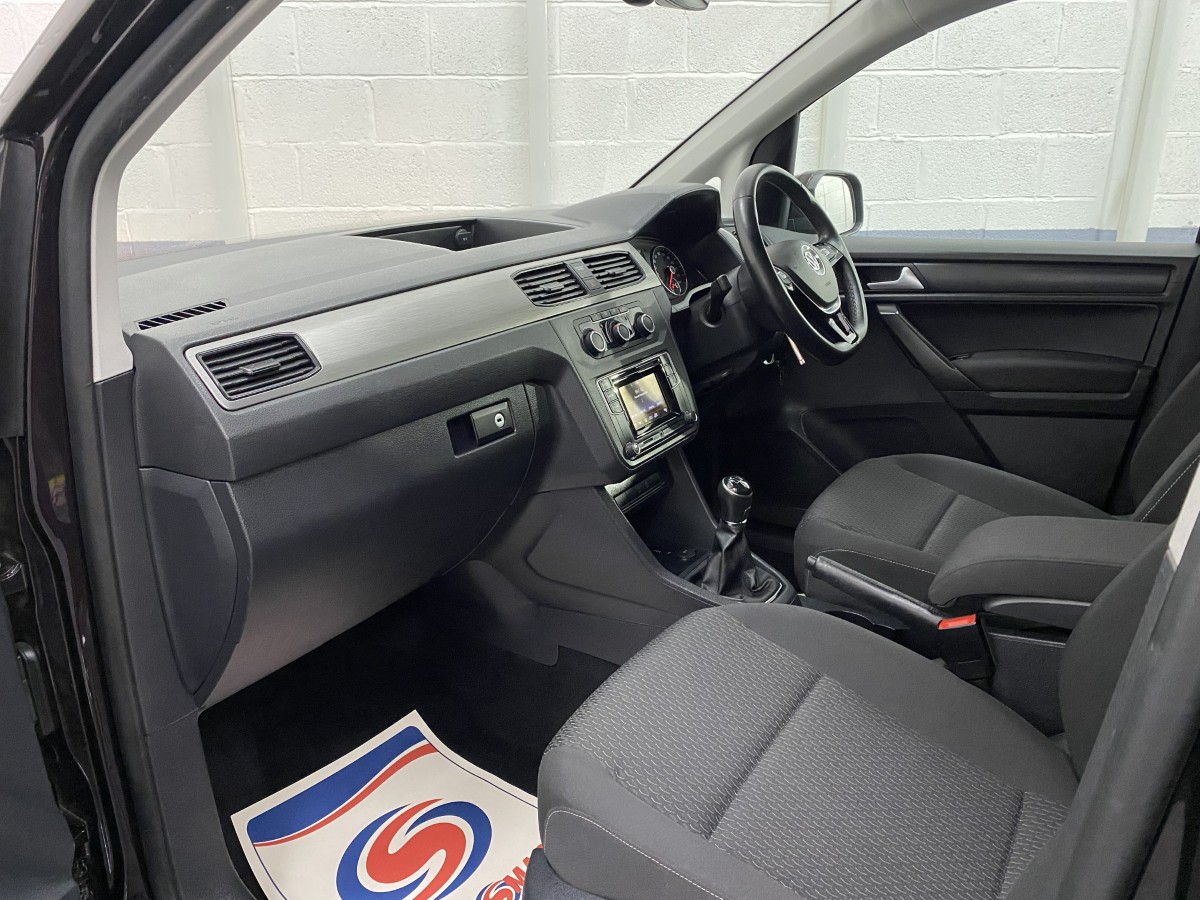 Volkswagen Caddy Maxi dashboard NK70ASO