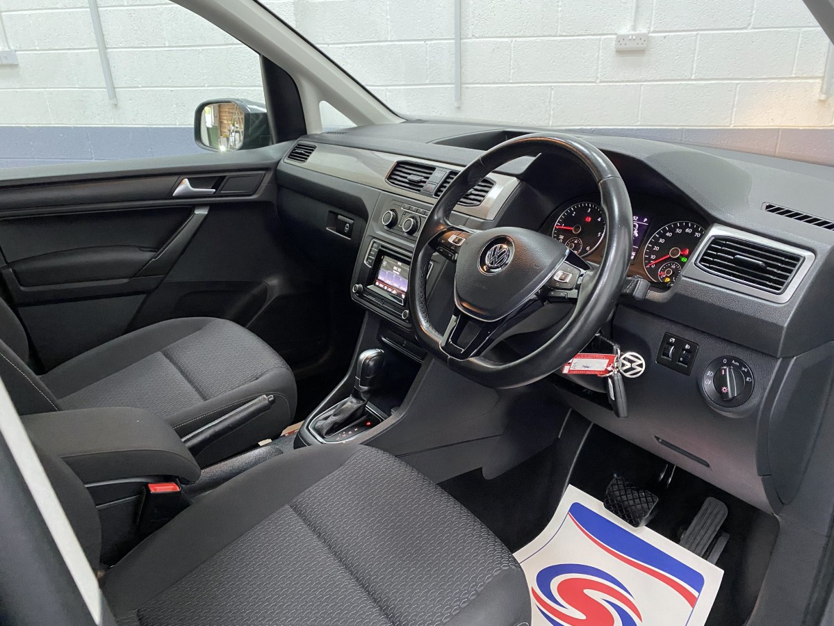 2020 (20) Volkswagen Caddy Maxi 2.0 TDI DSG Automatic Wheelchair Accessible Vehicle (WAV)