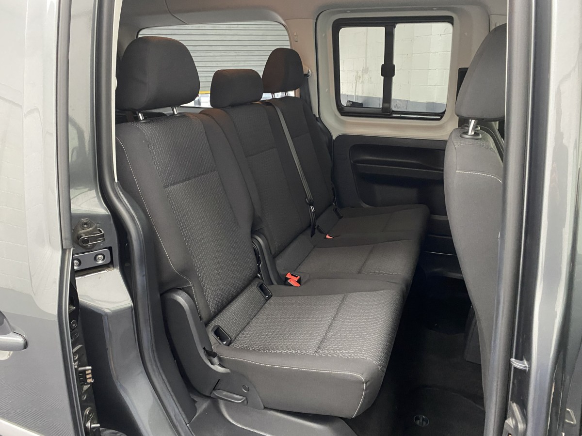2020 Volkswagen Caddy Maxi WAV row of three rear seats SD20UJZ