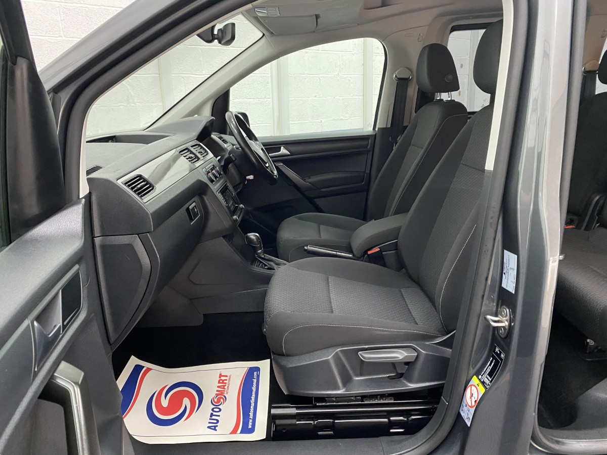 2020 (20) Volkswagen Caddy Maxi 2.0 TDI DSG Automatic Wheelchair Accessible Vehicle (WAV)