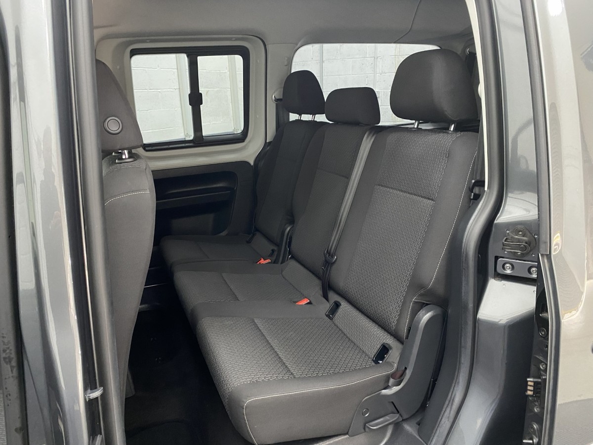 2020 (20) Volkswagen Caddy Maxi 2.0 TDI DSG Automatic Wheelchair Accessible Vehicle (WAV)
