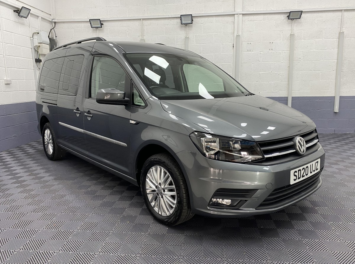 2020 Volkswagen Caddy Maxi WAV front three quarter view SD20UJZ