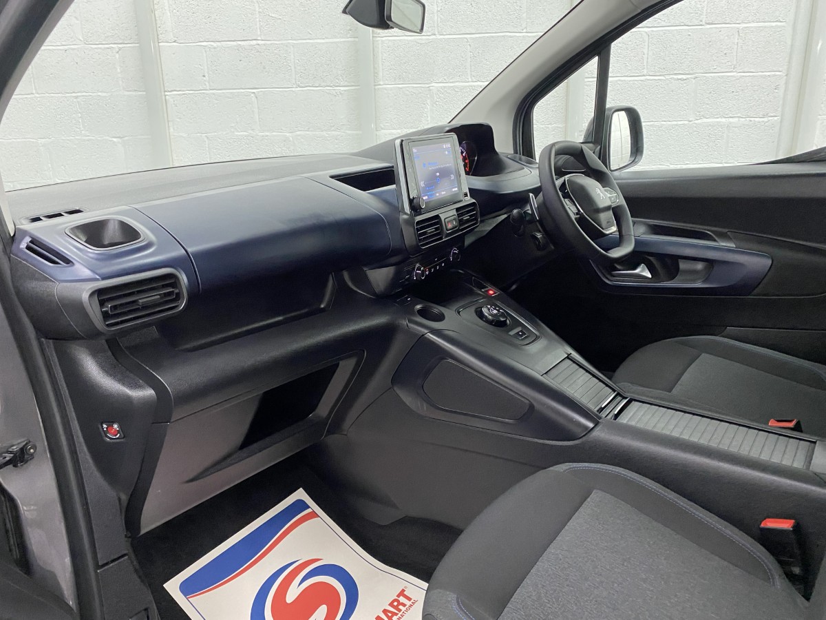 2023 Peugeot Rifter Automatic Dashboard view SB23KNC