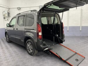 2023 (23) Peugeot Rifter Allure 1.5 BlueHDi Automatic Wheelchair Accessible Vehicle (WAV)