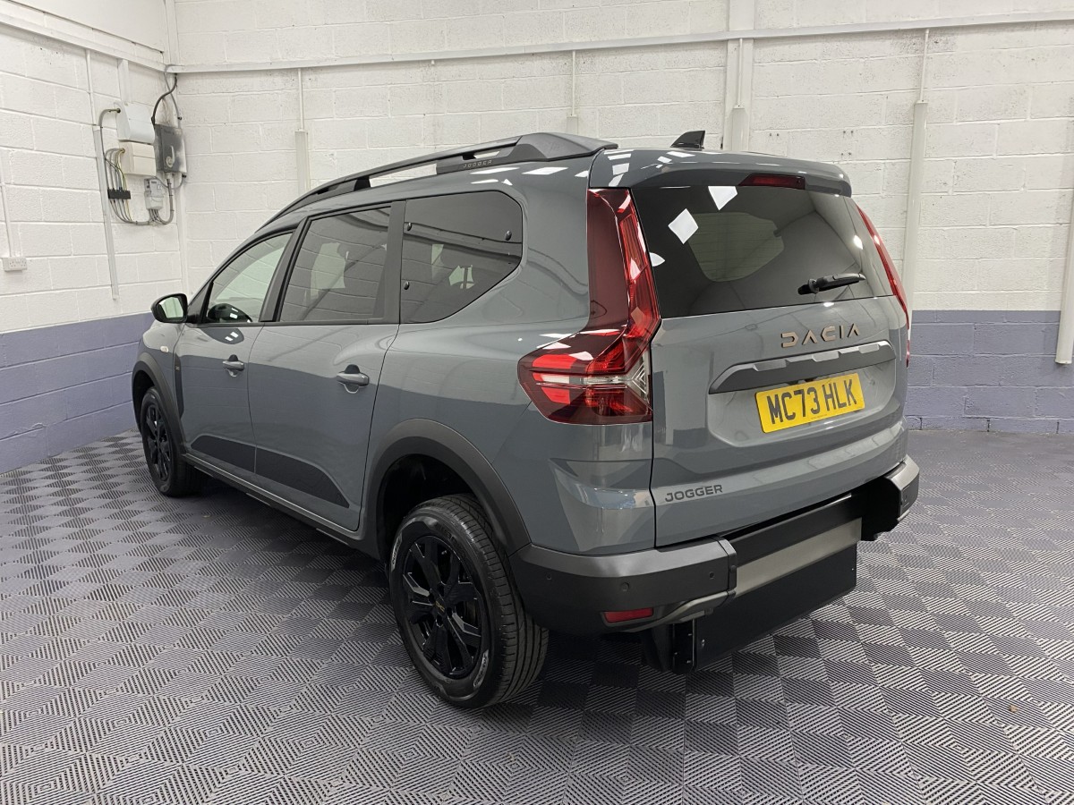2024 (73) Dacia Jogger 1.0 TCe Extreme Wheelchair Accessible Vehicle (WAV)