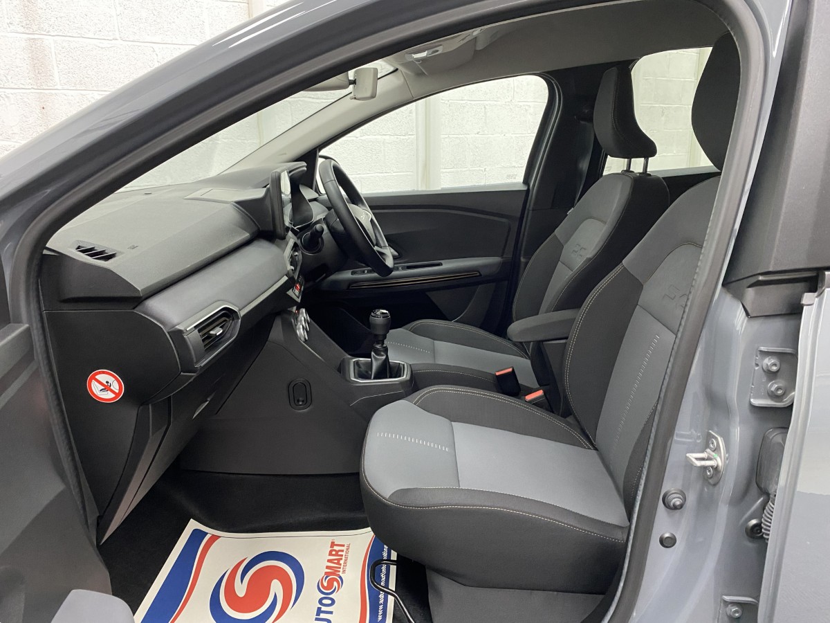 2024 (73) Dacia Jogger 1.0 TCe Extreme Wheelchair Accessible Vehicle (WAV)