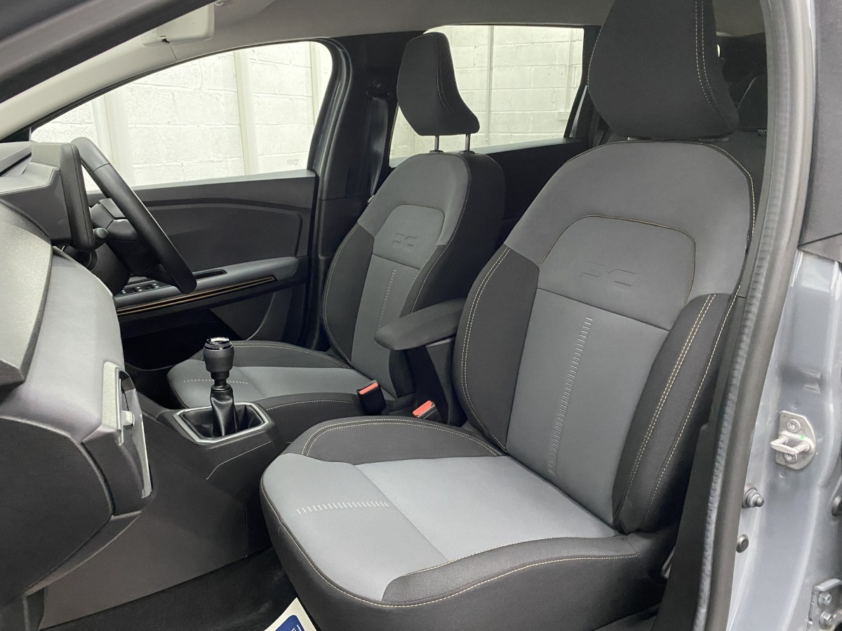 2024 Dacia Jogger Wheelchair Accessible Vehicle front seats MC73HLK