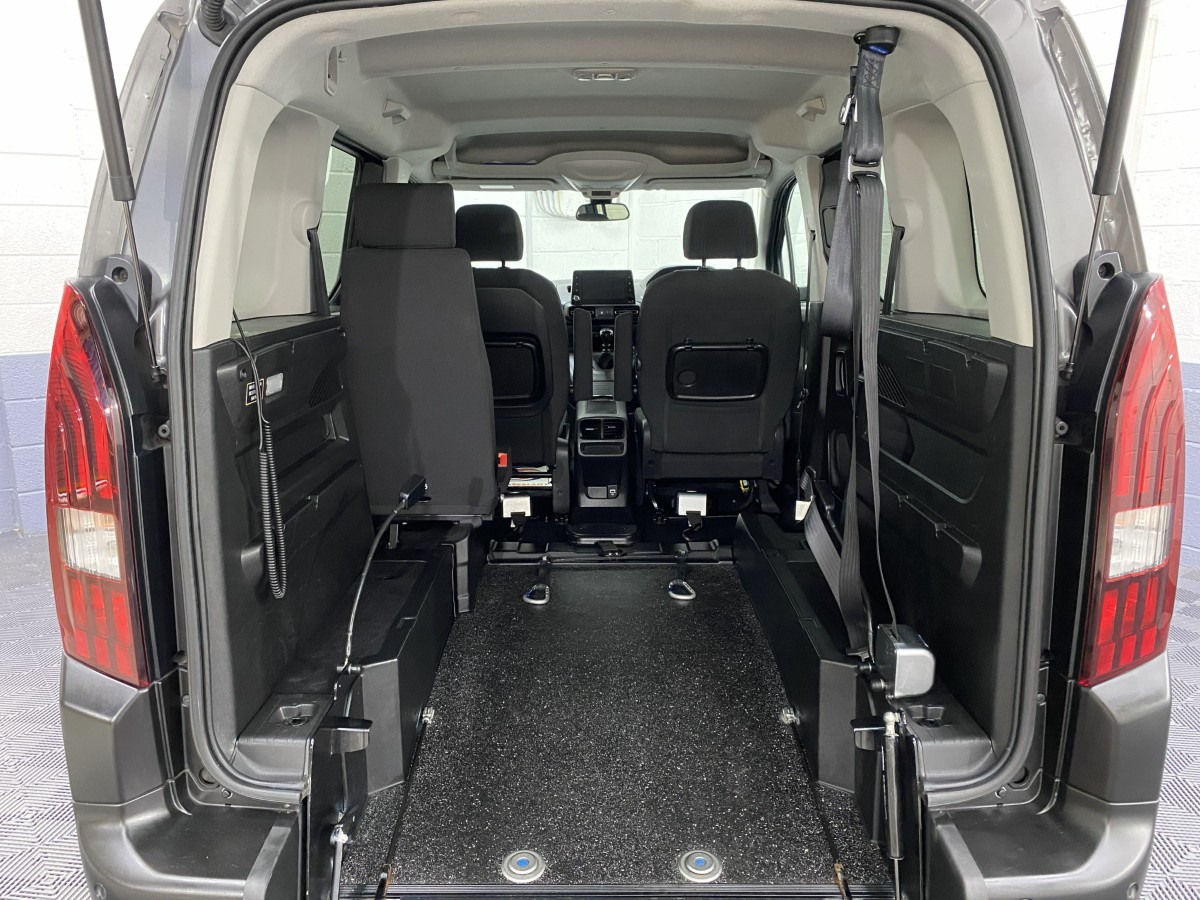 2021 (21) Peugeot Rifter 1.5 BlueHDi Allure Wheelchair Accessible Vehicle (WAV)
