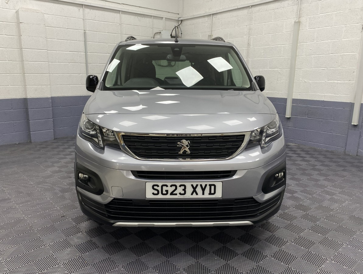 Peugeot Rifter wheelchair accessible vehicle front view SG23XYD