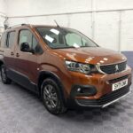 Peugeot Rifter 1.5 Blue HDi Front Three Quarter View SH71ONK