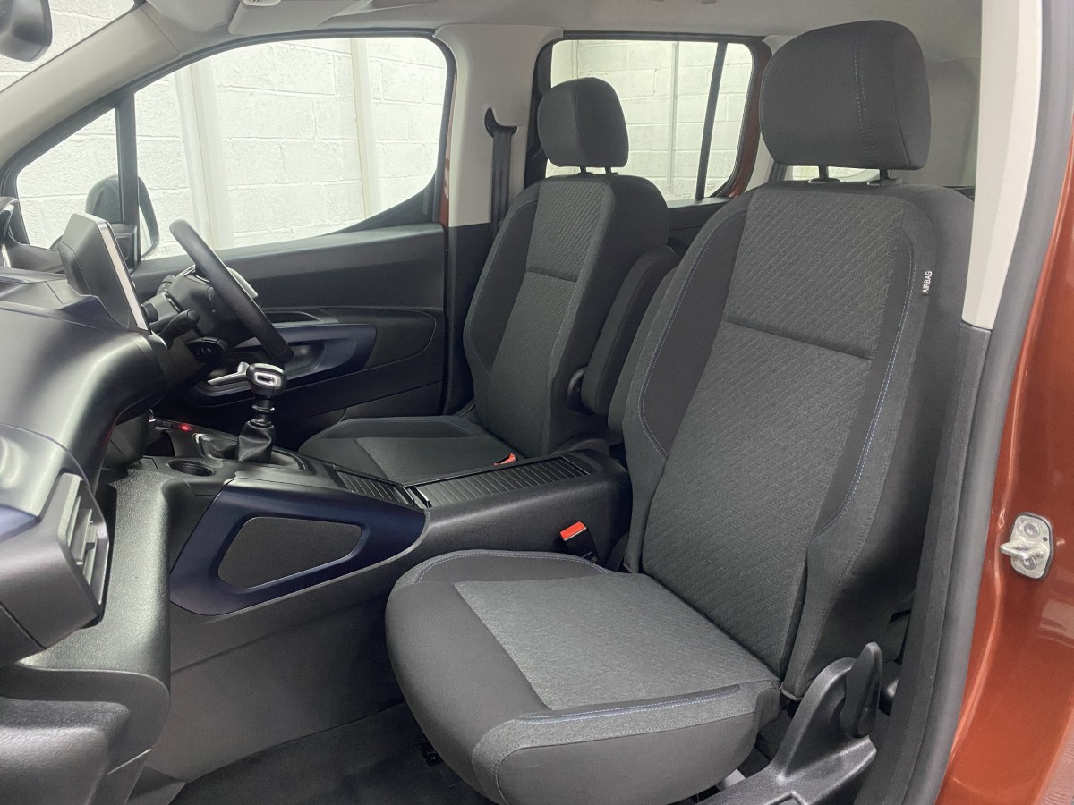 2021 (71) Peugeot Rifter 1.5 BlueHDi Wheelchair Accessible Vehicle (WAV)