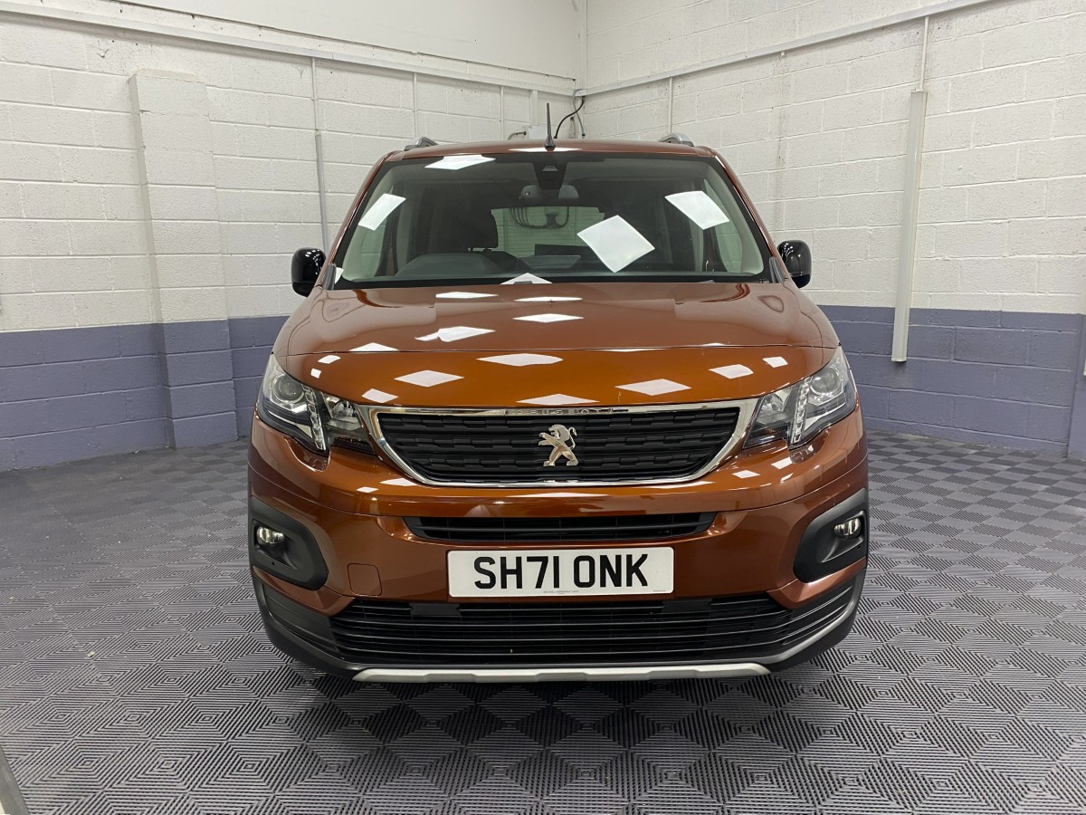 Bronze Peugeot Rifter Front View SH71ONK