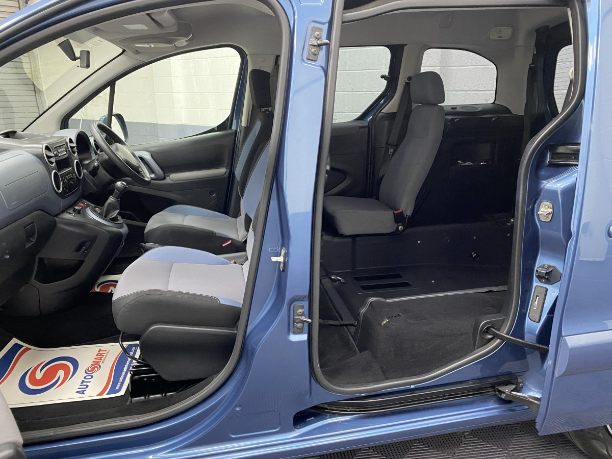 2014 64  Peugeot Partner 1.6 HDi Wheelchair Accessible Vehicle (WAV)