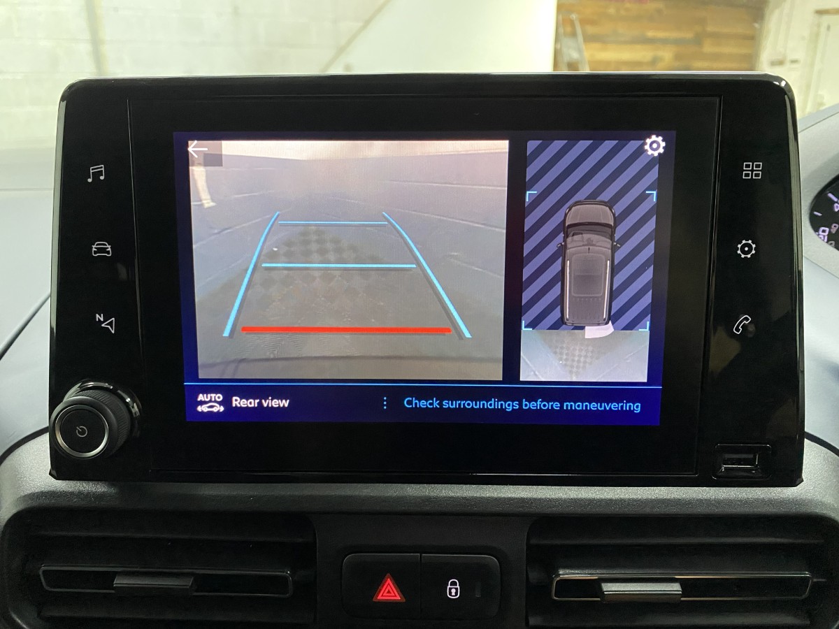 2023 (23) Peugeot Rifter 1.5 BlueHDi Automatic Wheelchair Accessible Vehicle (WAV)