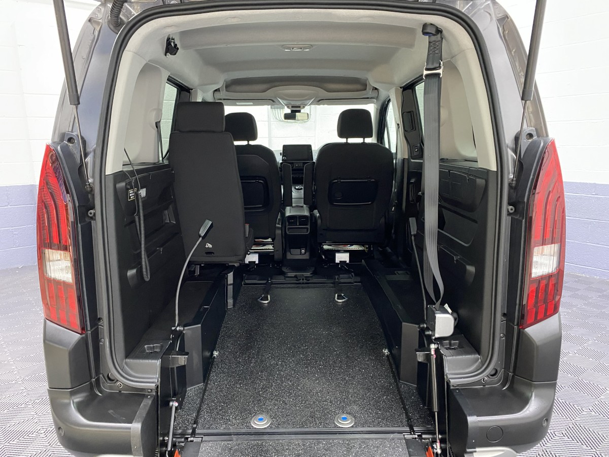 2023 Peugeot Rifter Automatic wheelchair area SB23 XNG