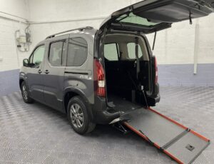 2023 (23) Peugeot Rifter 1.5 BlueHDi Automatic Wheelchair Accessible Vehicle (WAV)