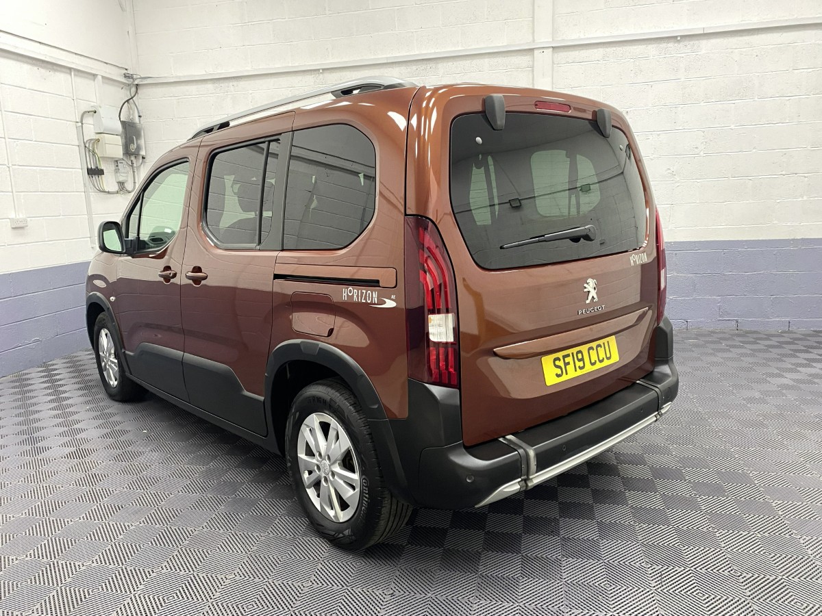 Wheelchair accessible Peugeot Rifter Automatic rear three quarter view SF19CCU