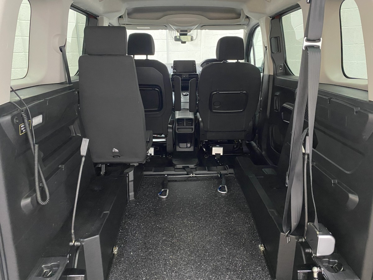 Wheelchair accessible Peugeot Rifter rear wheelchair area SF19CCU