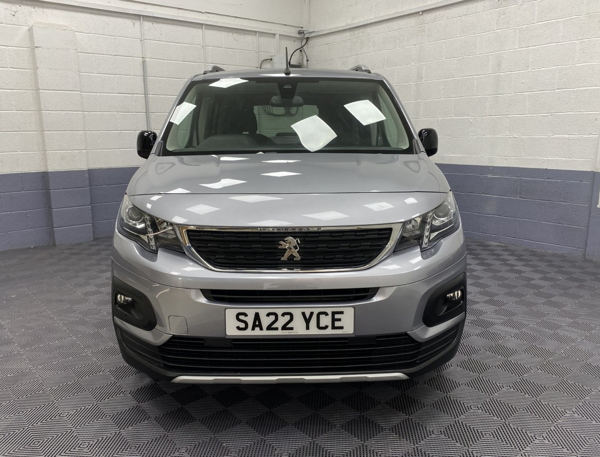 2022 Peugeot Rifter wheelchair accessible vehicle front view SA22YCE