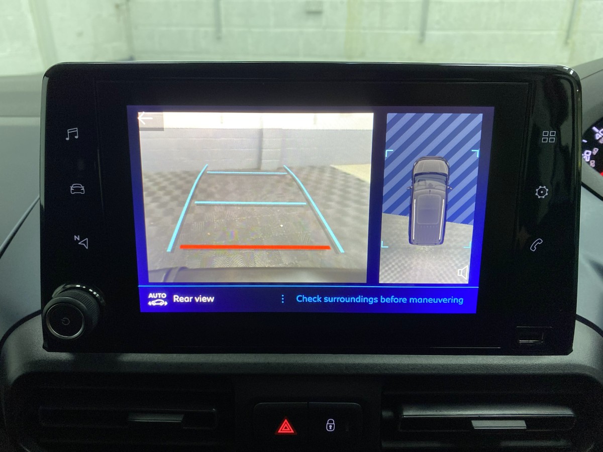 2022 (22) Peugeot Rifter 1.5 BlueHDi Wheelchair Accessible Vehicle (WAV)