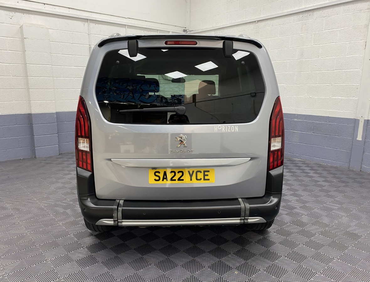 Peugeot Rifter wheelchair accessible rear view with tailgate closed SA22YCE