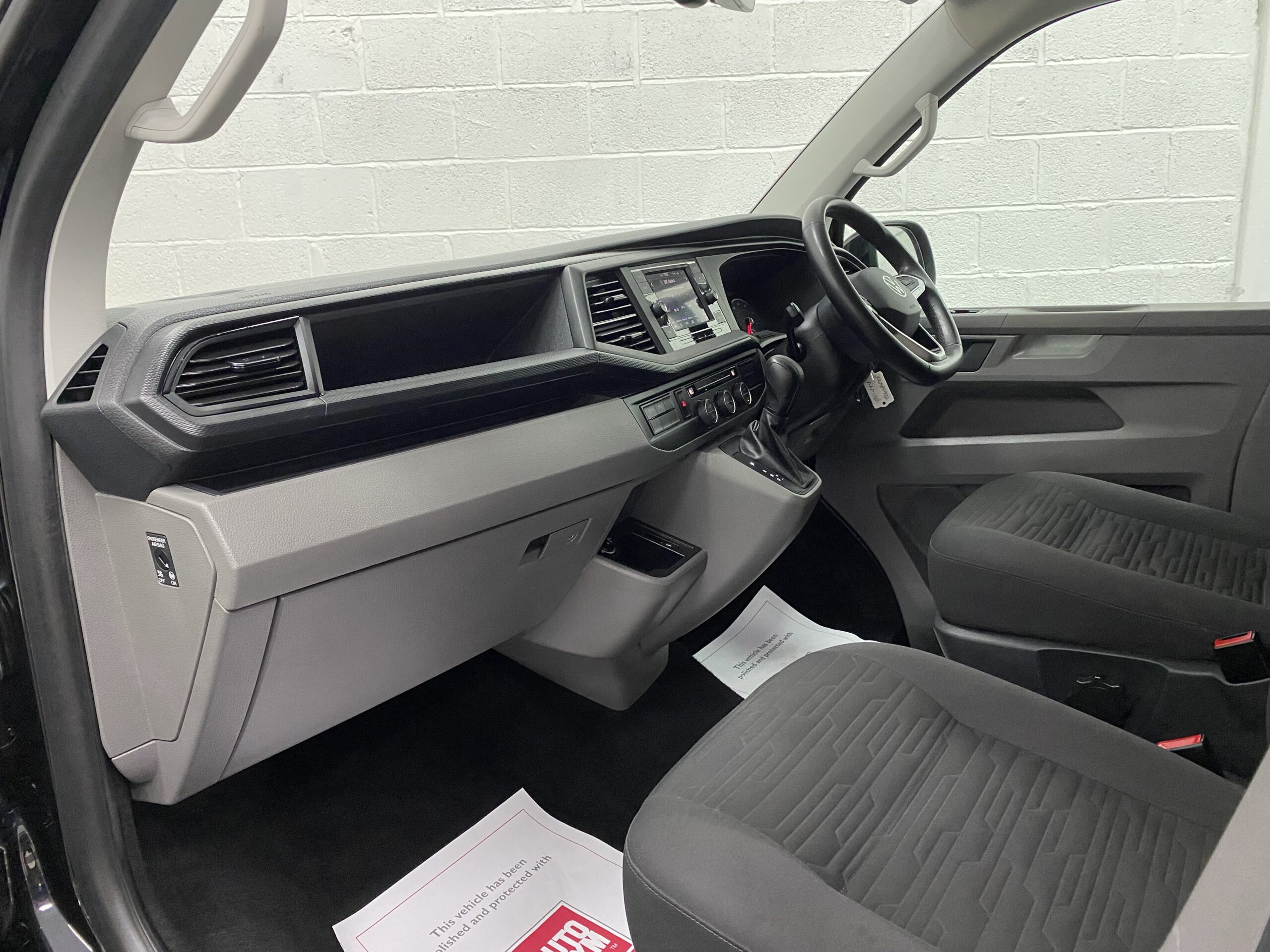 2021 Volkswage Transporter T6.1 SE dashboard YB21VXV