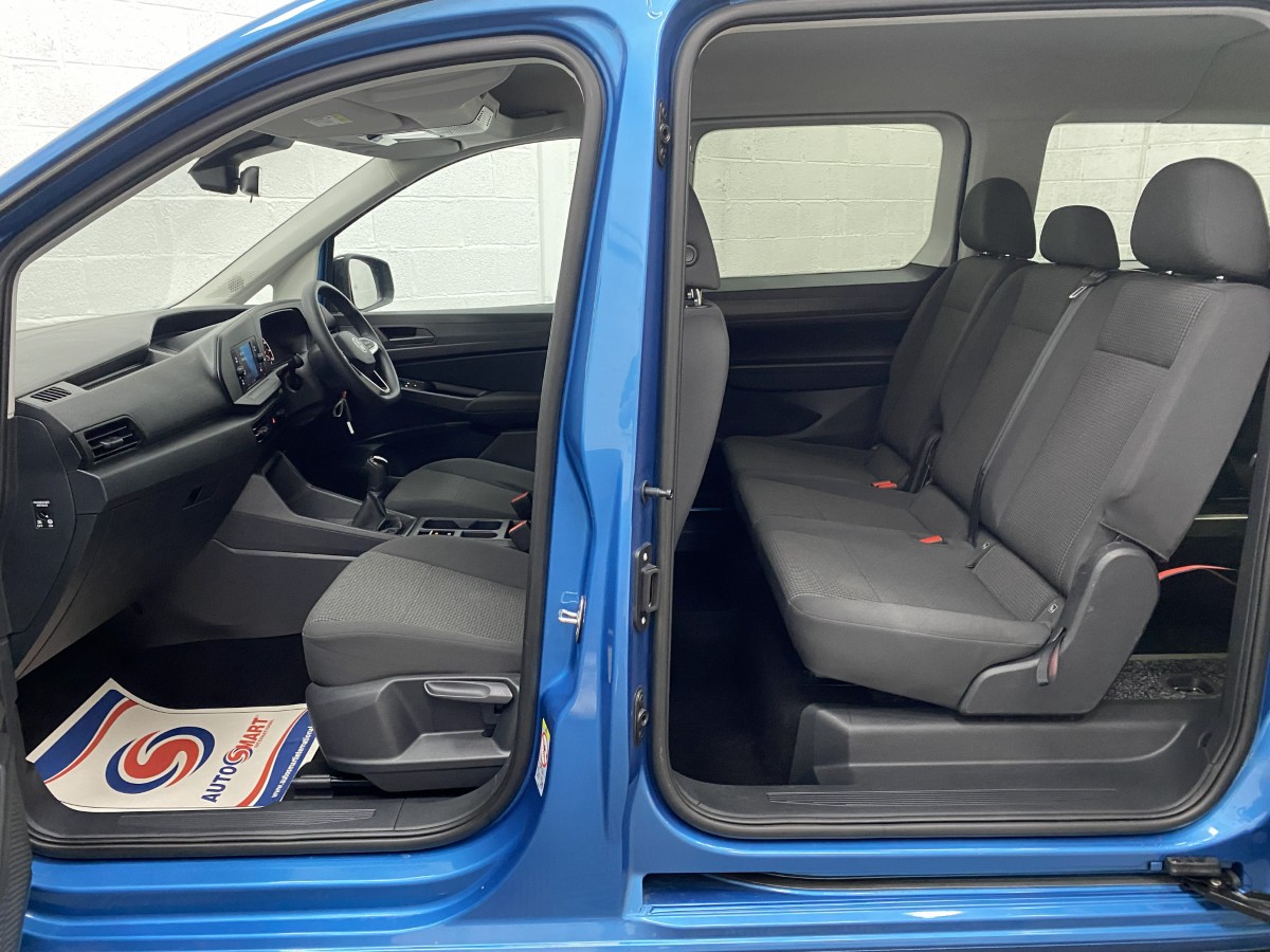 2022 72 Volkswagen Caddy Maxi 1.5 TSi Wheelchair Accessible Vehicle (WAV)