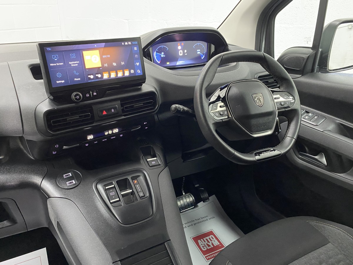 Peugeot Rifter 1.5 BlueHDi 130 GT Automatic Wheelchair Accessible Vehicle (WAV)