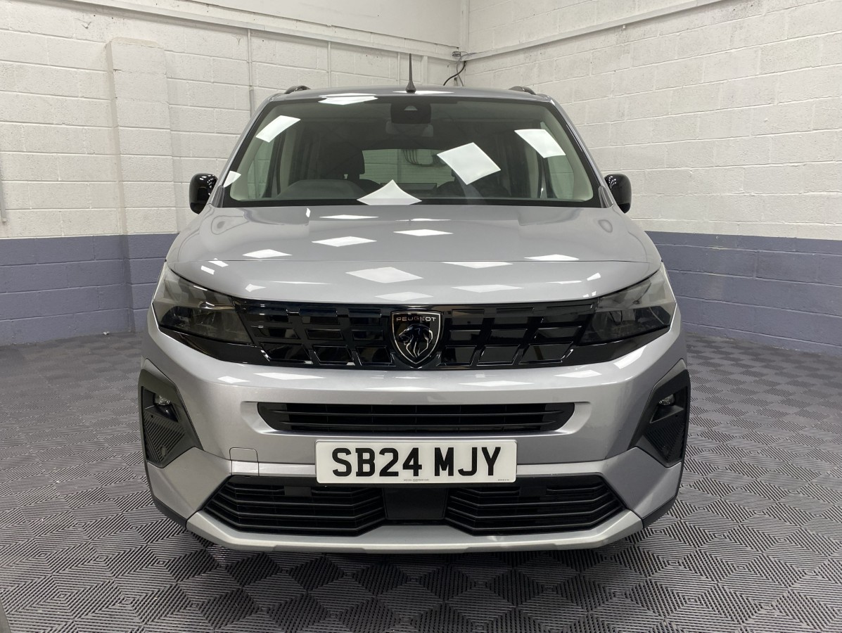 A Peugeot Rifter LWB Automatic Wheelchair Accessible Vehicle Front view SB24MJY