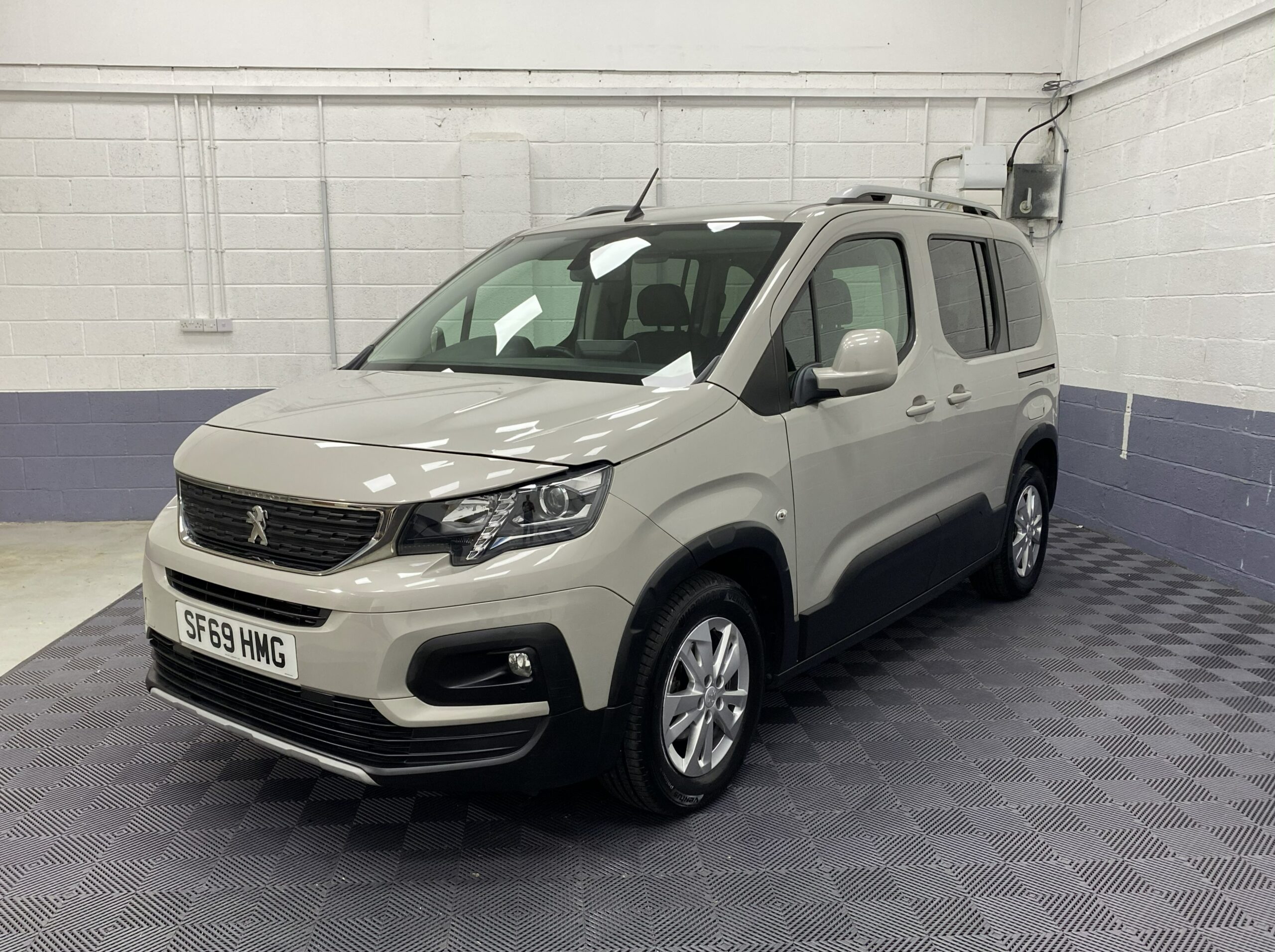 Peugeot Rifter 1.5 Horizon RE Wheelchair Accessible Vehicle (WAV)