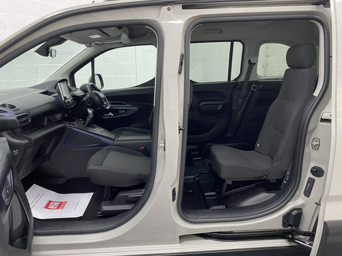 Peugeot Rifter 1.5 Horizon RE Wheelchair Accessible Vehicle (WAV)