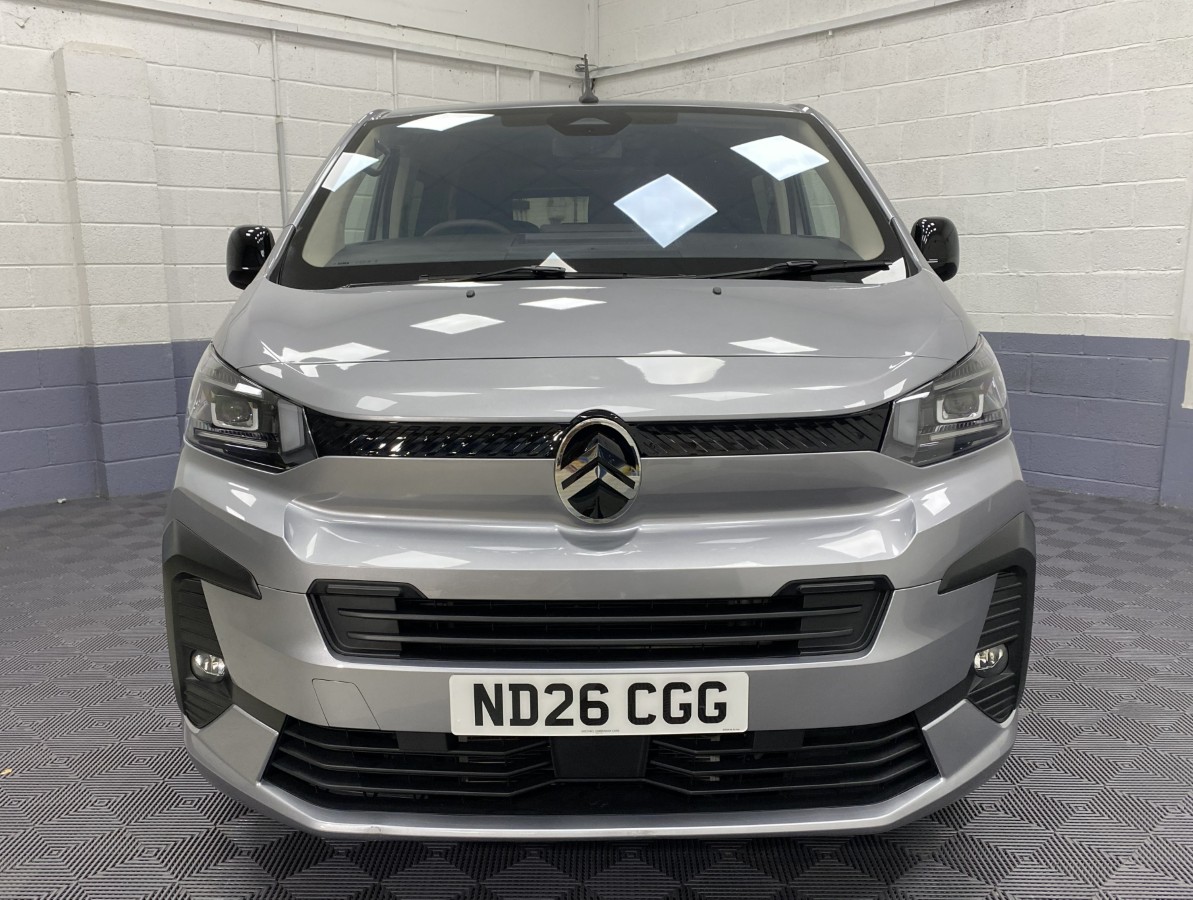 Citroen Spacetouer Wheelchair Accessible Vehicle front view ND26CGG