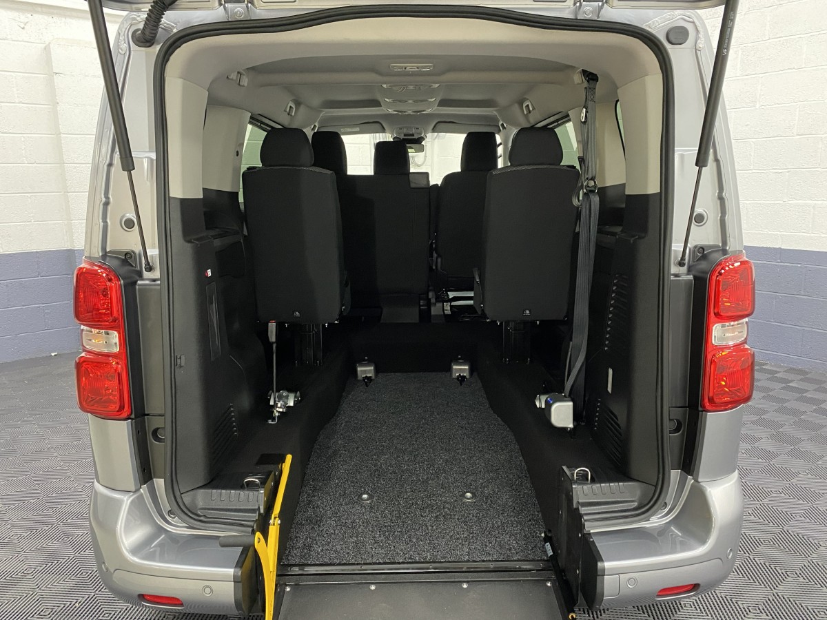 Citroen Spacetouer Wheelchair Accessible Vehicle rear wheelchair area and lowered floor section ND26CGG