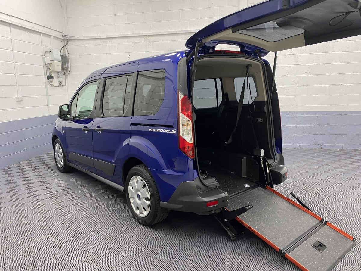 Ford Tourneo Connect 1.5 TDCi Wheelchair Accessible Vehicle (WAV)