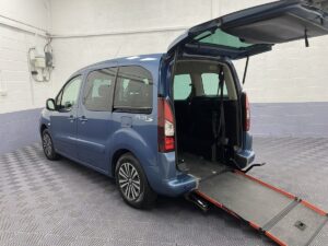 Peugeot Partner 1.6 BlueHDi Automatic Wheelchair Accessible Vehicle (WAV)