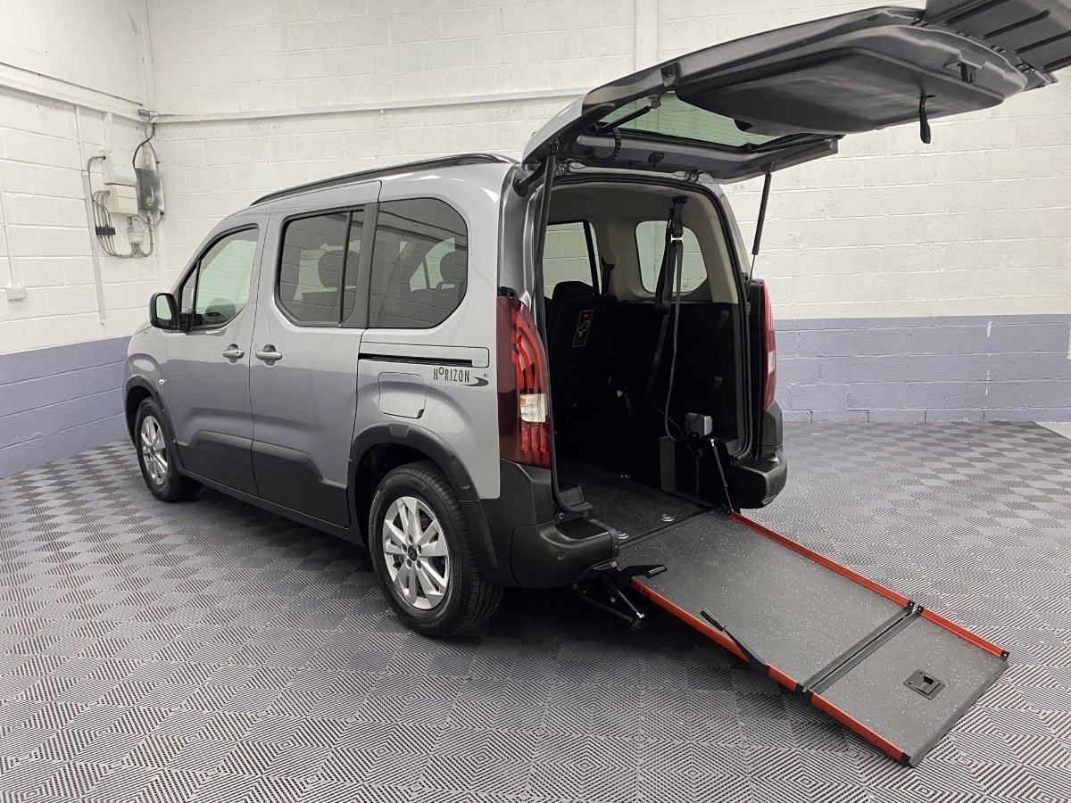 Peugeot Rifter 1.5 BlueHDi Horizon RS Wheelchair Accessible Vehicle (WAV)