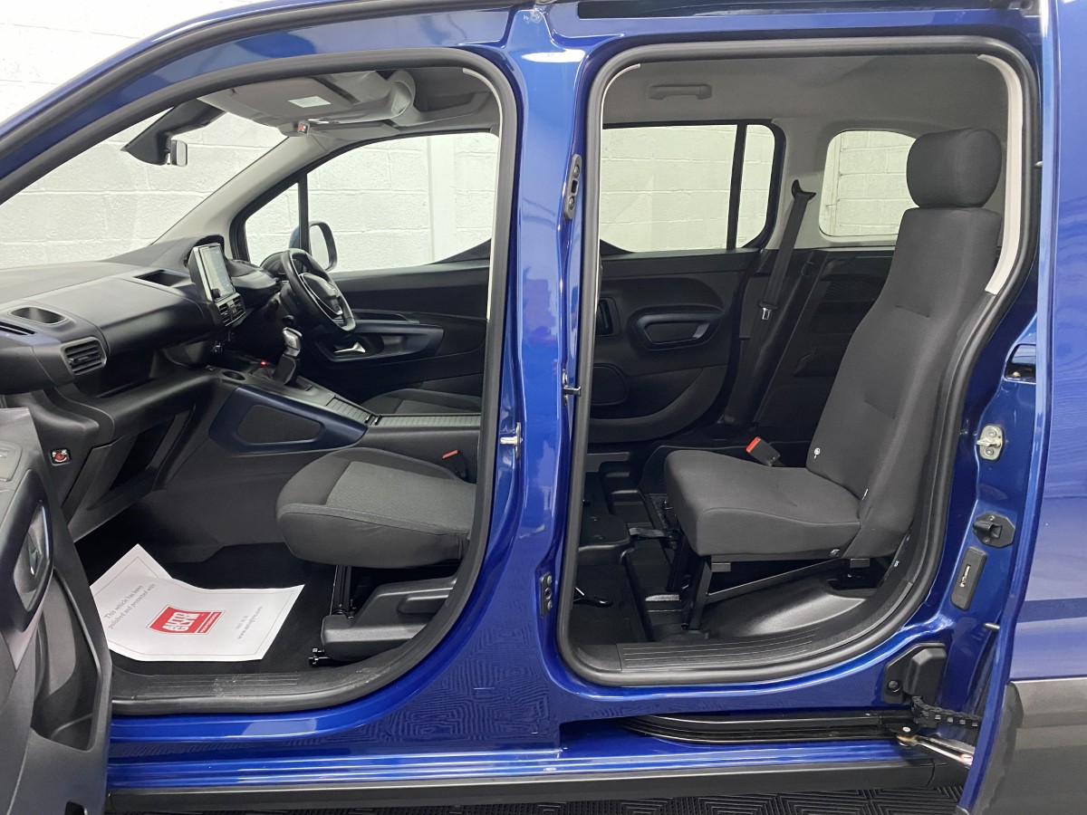 Peugeot Rifter 1.5 BlueHDi  Wheelchair Accessible Vehicle (WAV)