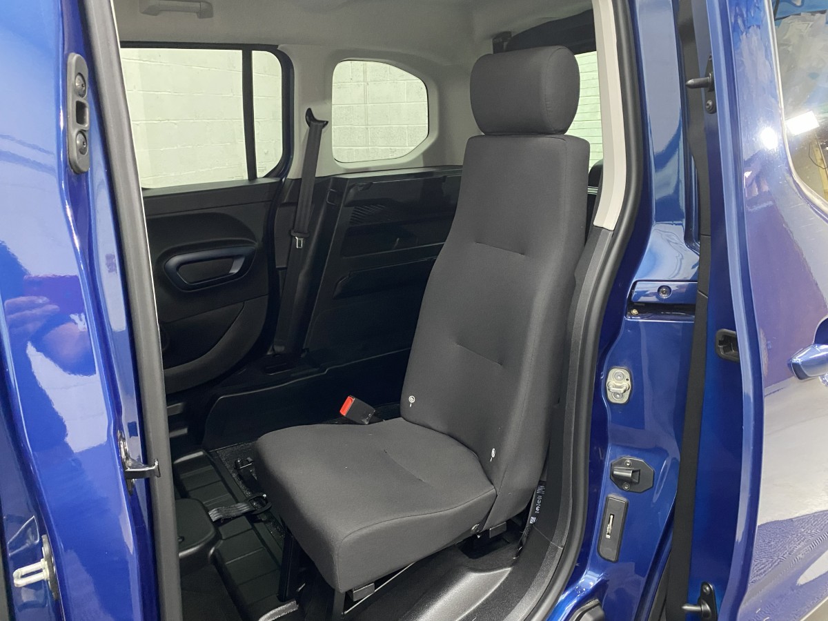 Single rear seat fitted to Peugeot Rifter Horizon Wheelchair Accessible Vehicle SF69 FWS