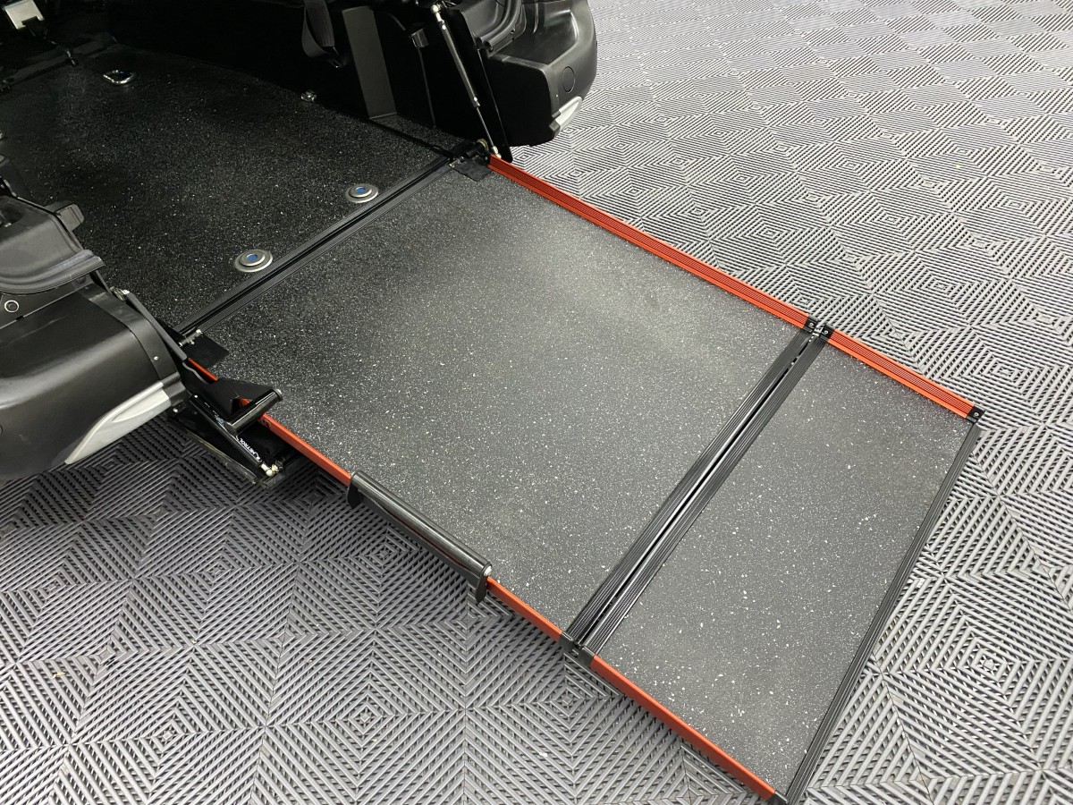 Rear ramp fitted to Peugeot Rifter Horizon in the deployed position SF69 FWS