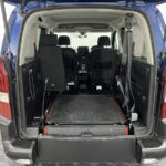 Peugeot Rifter Horizon rear ramp in the fold flat position SF69 FWS